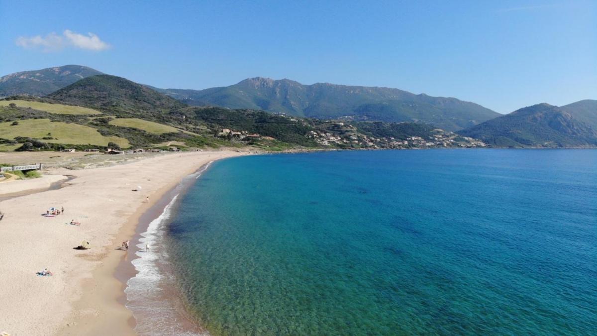 Tres Bel Appartement Les Pieds Dans L'Eau 아피에토 외부 사진